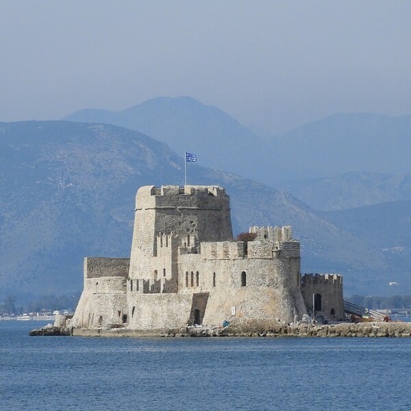 Athens City ↔ Nafplio City Athens City ↔ Nafplio City